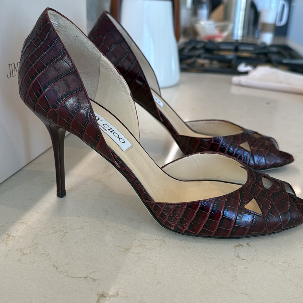 Jimmy Choo Faux Snake D’Orsay Heels, Bordeaux, 38.5. - Picture 2 of 6
